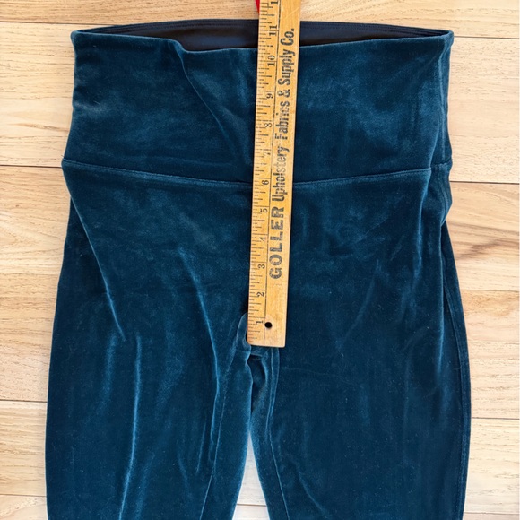 Spanx size large leggings - Picture 4 of 6